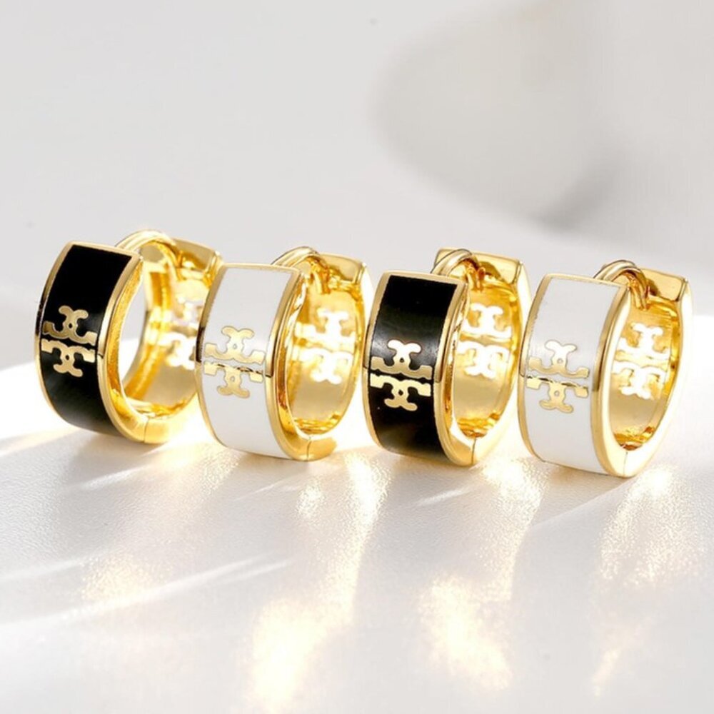 NEW 18K Yellow Gold Tory Burch Icon Black Enamel Huggie Earrings Homage